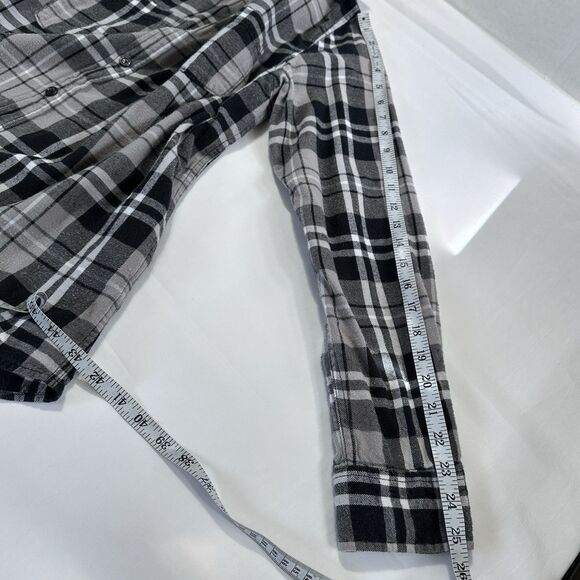 Quicksilver Flannel Shirt Men's Large Gray Black Plaid Long Sleeve Button Up - Picture 5 of 8